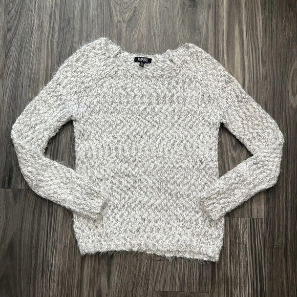 Buffalo David Bitton‎ Women’s Soft White Gray Thick Eyelash Knit Sweater Small - Picture 1 of 7